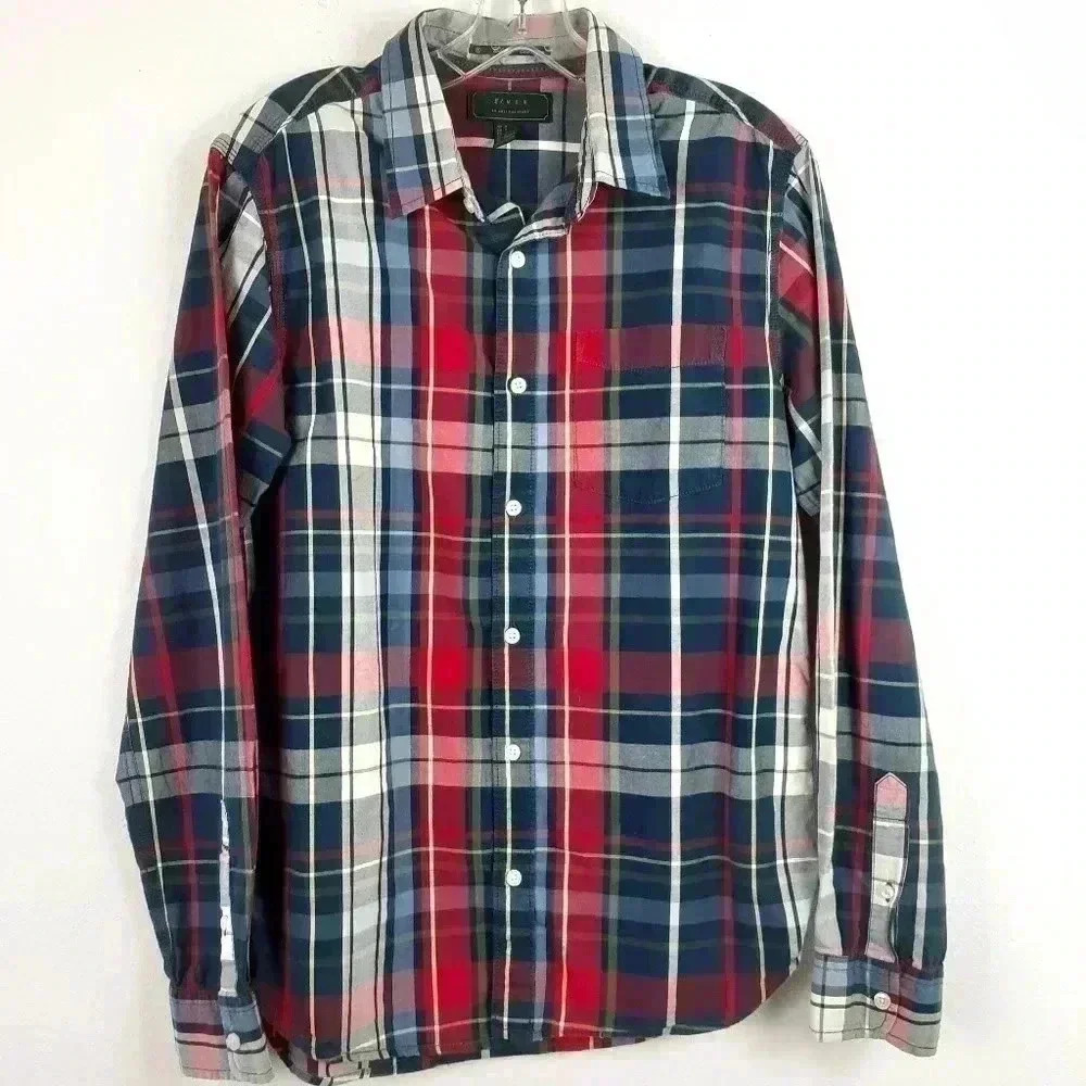 21 Men Classic Size Small Button down EUC